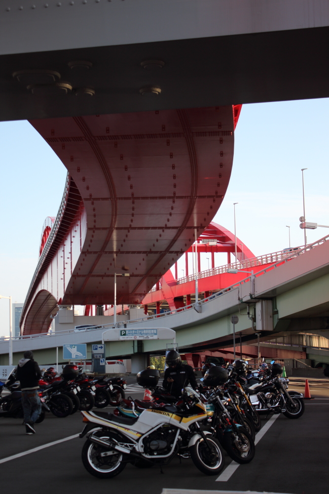 神戸ポートターミナルのバイク駐輪場